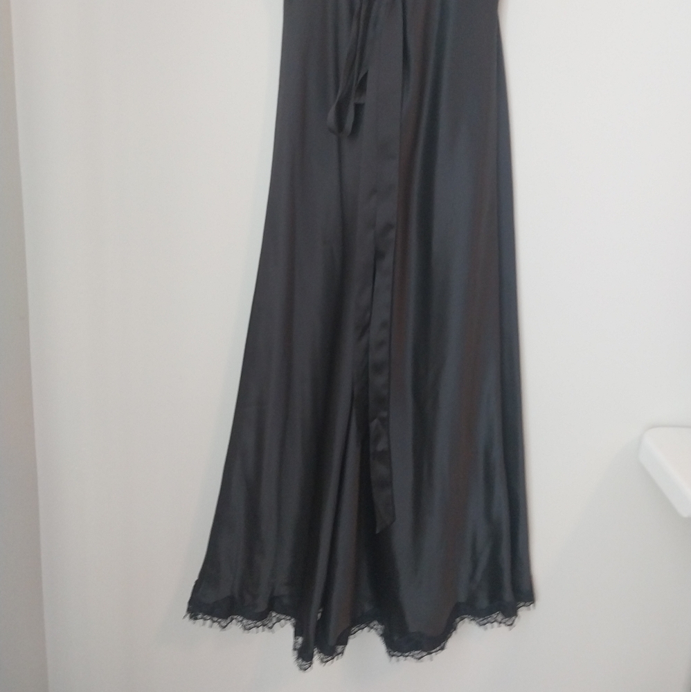 BCBG PARIS Satin Dress In Black Silk Sz 4 - Picture 6 of 7